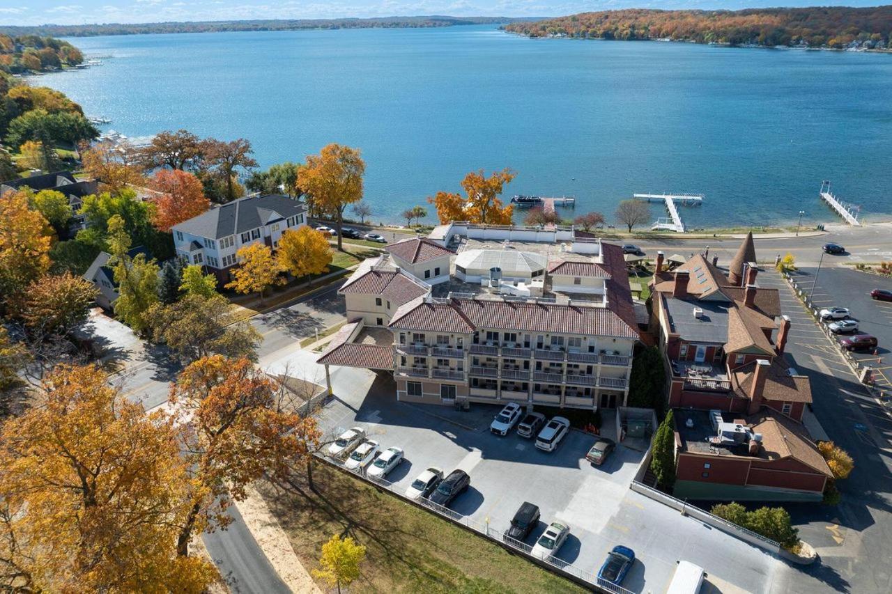 Bella Vista Suites Lake Geneva Exterior foto